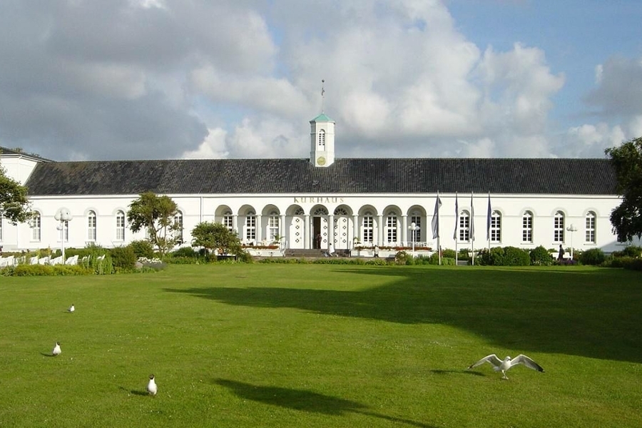 Außenansicht des Kurhauses Norderney Außenansicht des Kurhauses Norderney